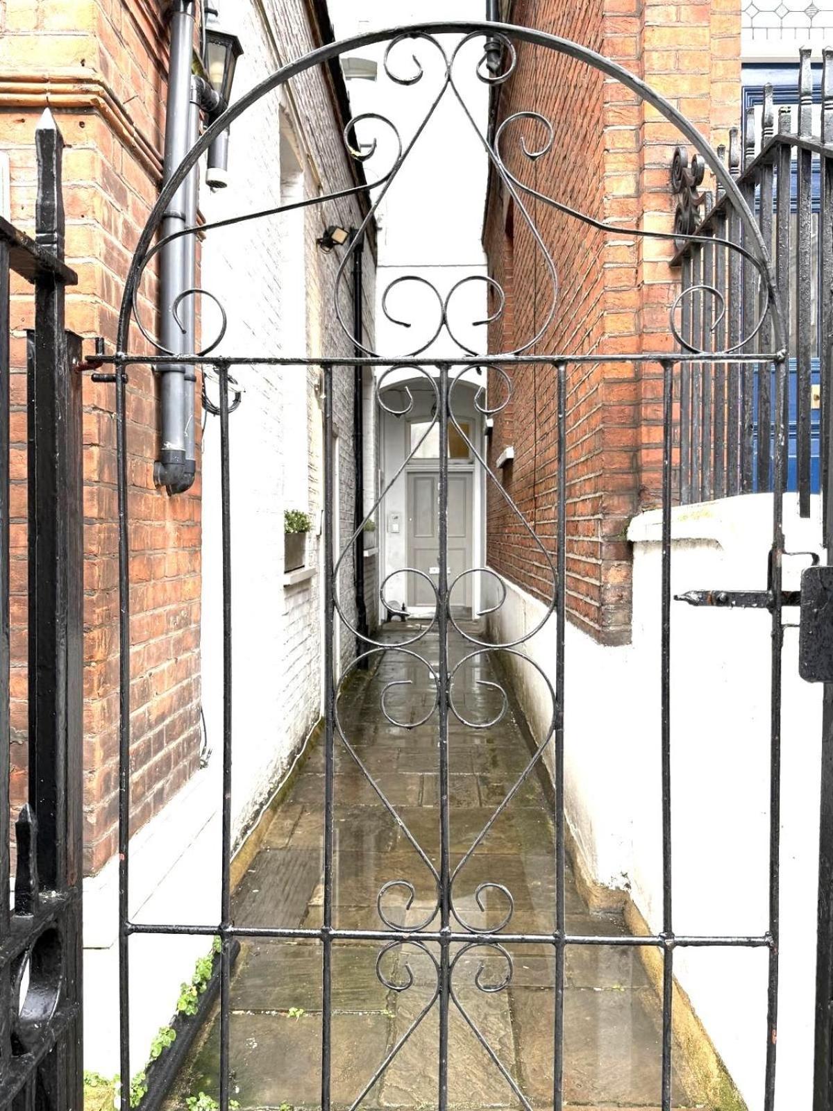 Luxury Near Harrods & Museums Apartment